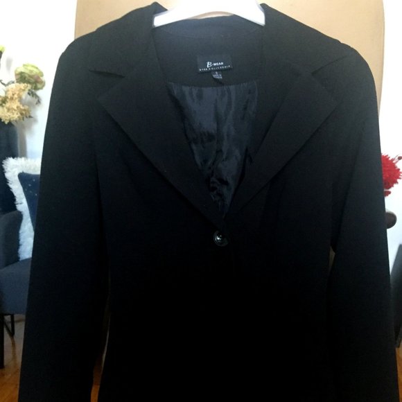 Jacket - Picture 1 of 2